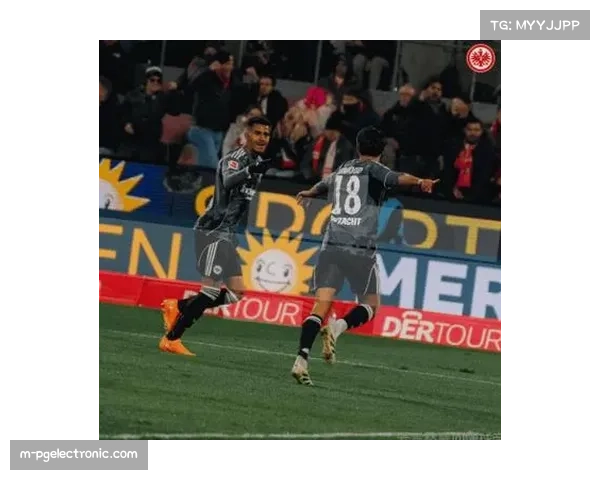 科隆客场两球落后顽强追平,卡明斯基内切突破成战术变数 科隆客场两球落后顽强追平,卡明斯基内切突破成战术变数